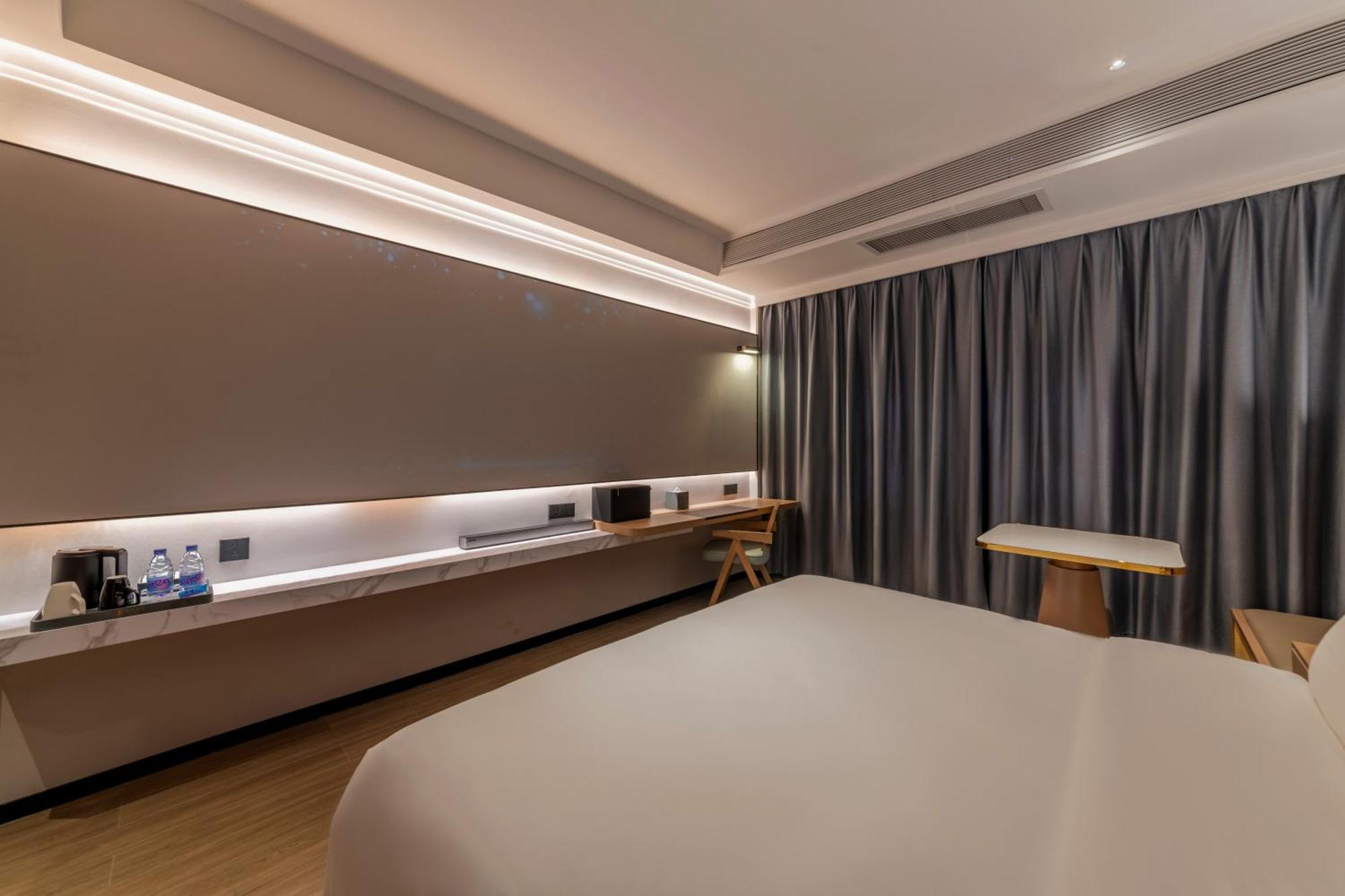 Luyue Hotel Movie Hotel Huaqiangbei Convention And Exhibition Center Branch Σενζέν Εξωτερικό φωτογραφία